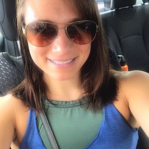 Meet your Posher, Alycia